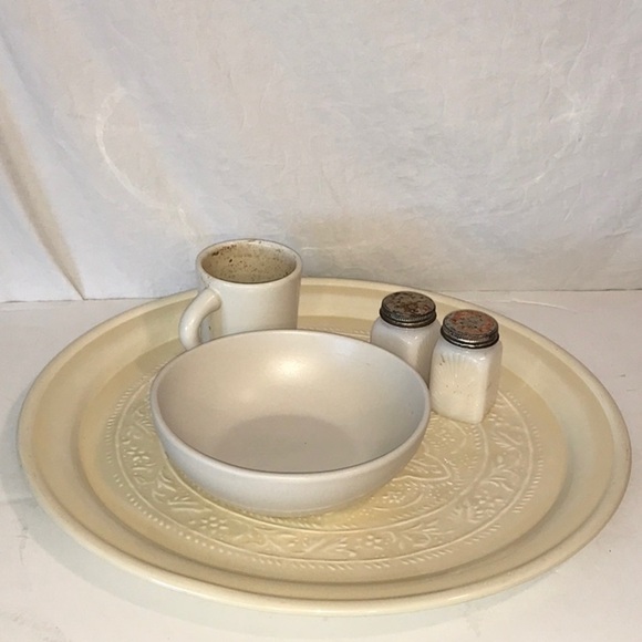 GIANT Holiday Tin Ceiling Metal Coffee Serving Tray  Embossed Round Serving Tray - Picture 6 of 11